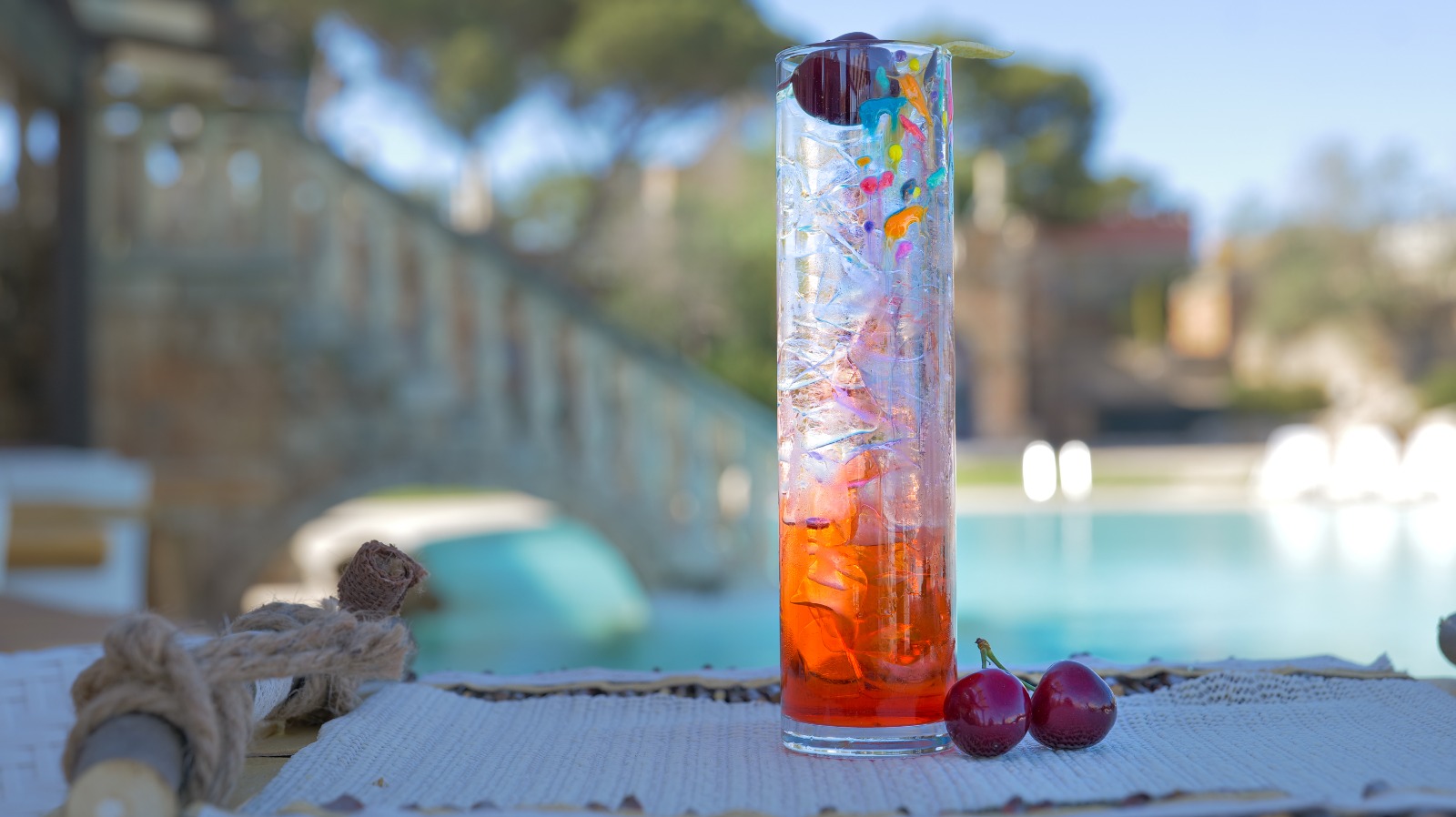 "Dolce Vita Xscape" - Experience: Percorso Benessere & Aperitivo a bordo piscina